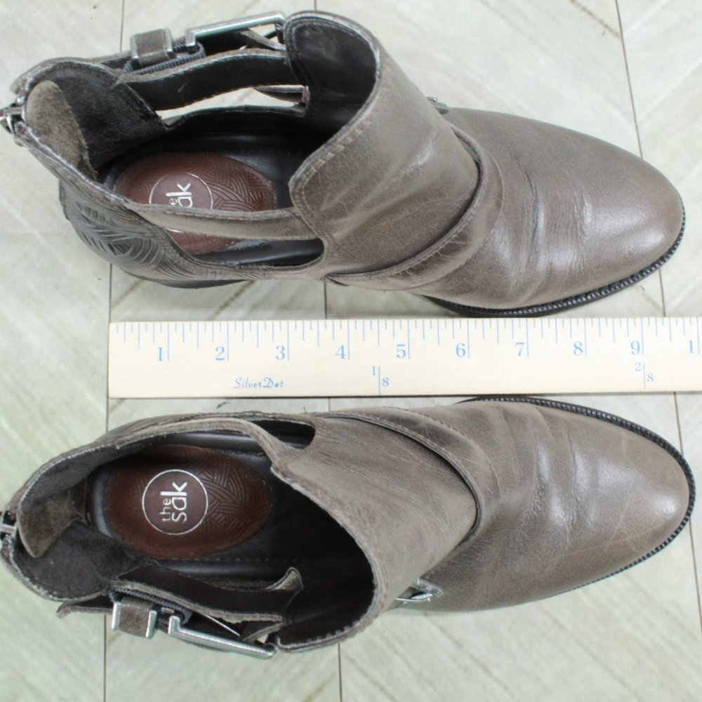 *The Sak Brown Leather Back Zipper Buckled Low Heeled Booties Size - Picture 7 of 9